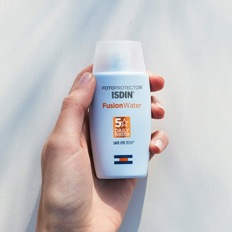کرم ضد آفتاب ایزدین فیوژن واتر SPF50(ISDIN) - آریاناز بیوتی